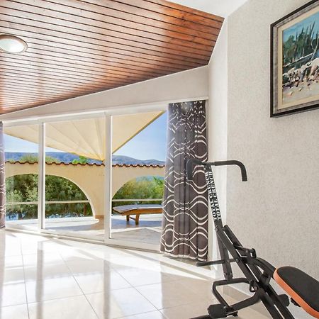 Galapagus Privat Beach & Boat Dock Leilighet Metajna Eksteriør bilde