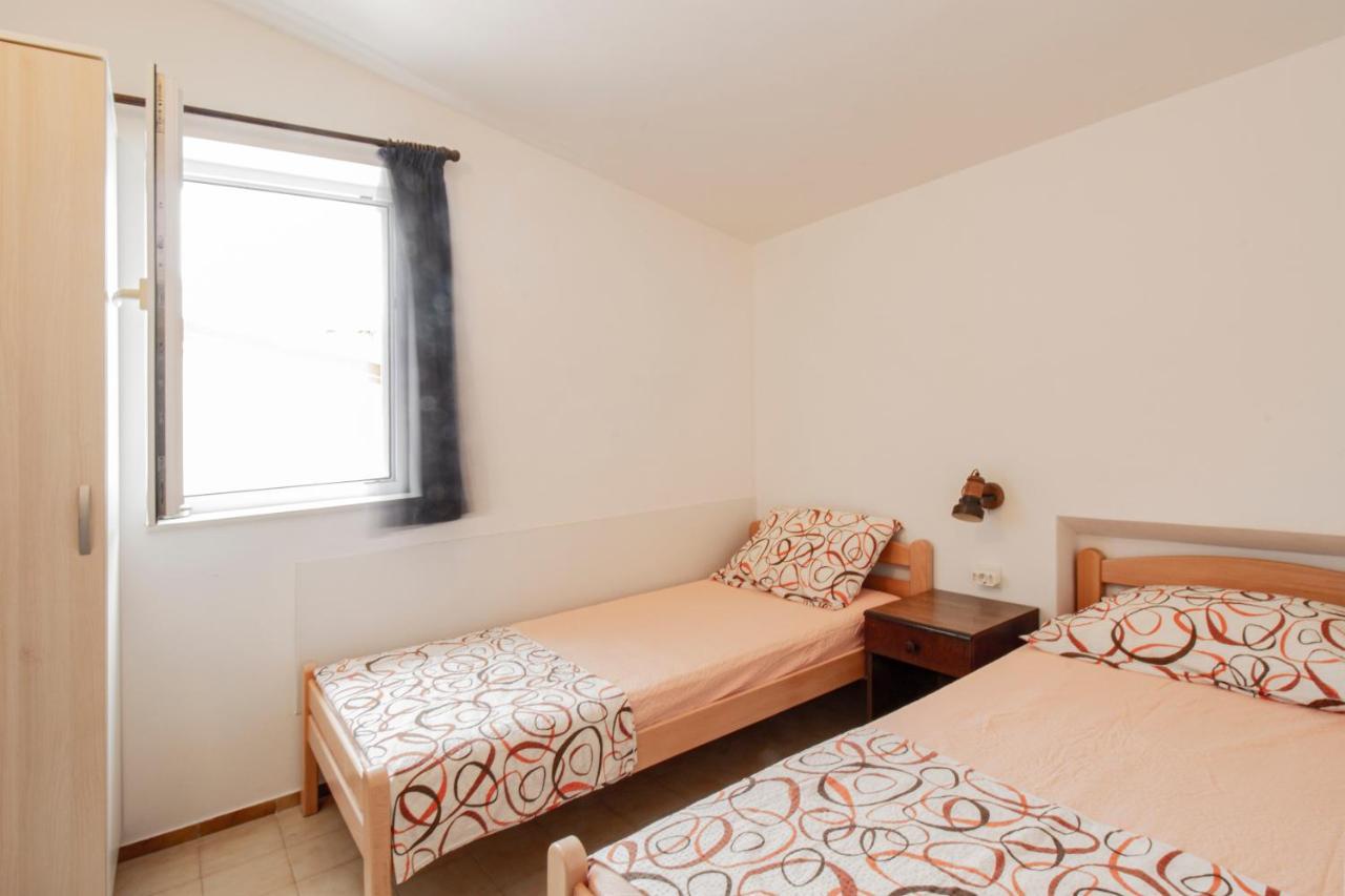 Galapagus Privat Beach & Boat Dock Leilighet Metajna Eksteriør bilde