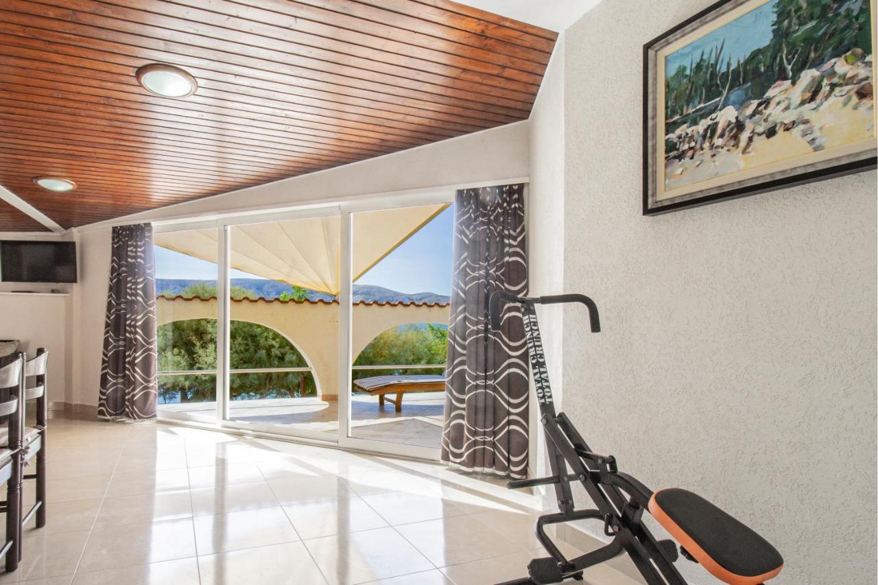 Galapagus Privat Beach & Boat Dock Leilighet Metajna Eksteriør bilde