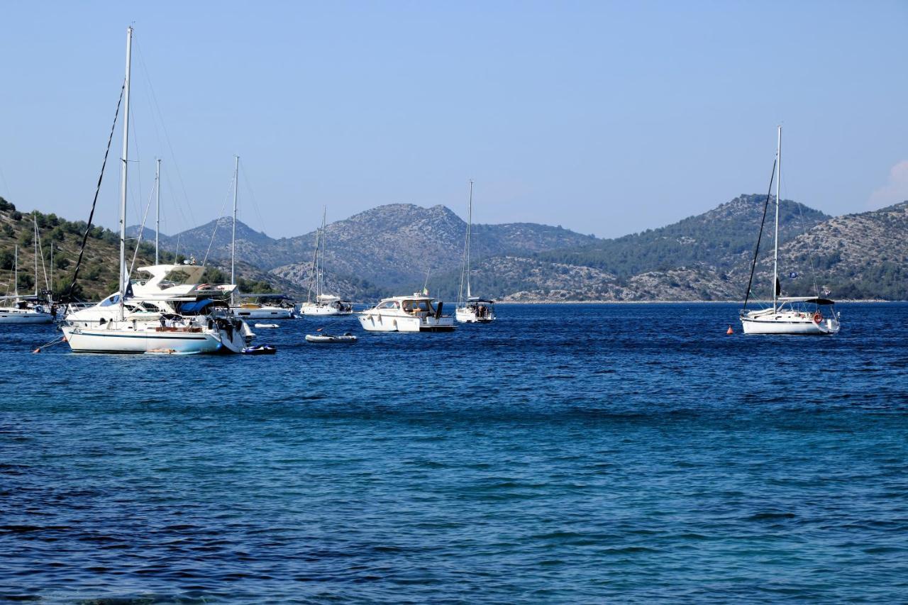 Galapagus Privat Beach & Boat Dock Leilighet Metajna Eksteriør bilde